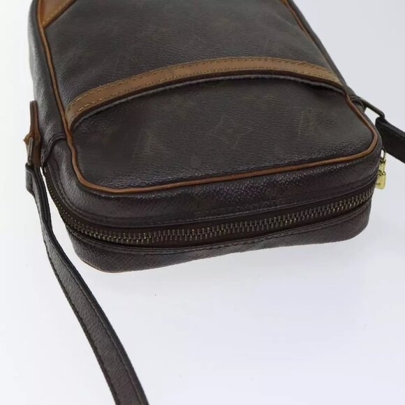 LOUIS VUITTON Monogram Danube Shoulder Bag - Picture 4 of 16
